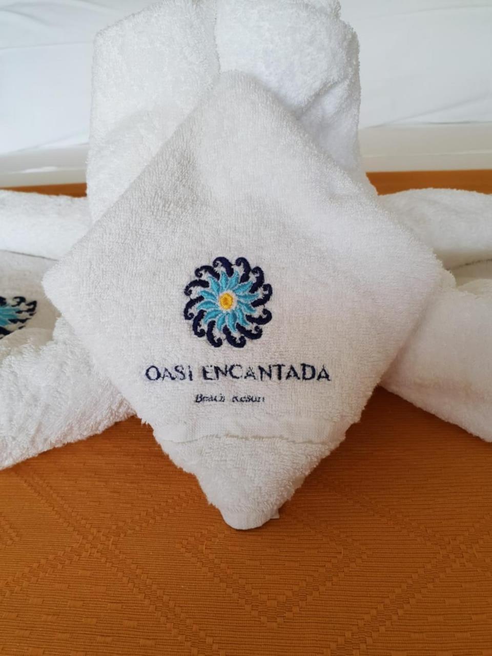 Oasi Encantada - Beach Resort Barahona Bagian luar foto