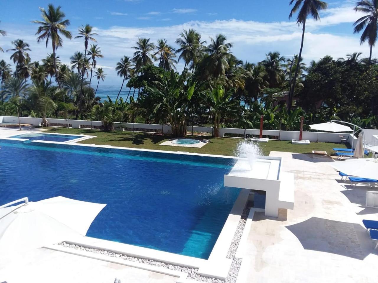 Oasi Encantada - Beach Resort Barahona Bagian luar foto